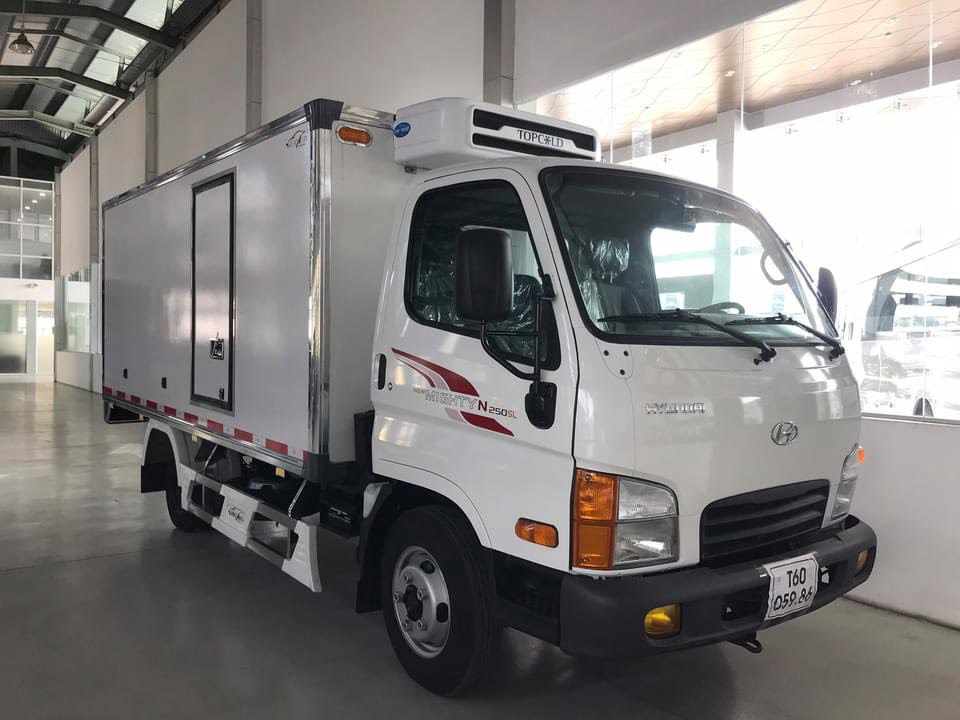 hyundai n250 thùng đông lạnh