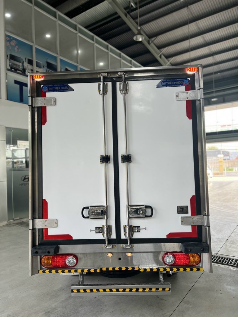 Hyundai H150 Euro 5 Thùng Đông Lạnh