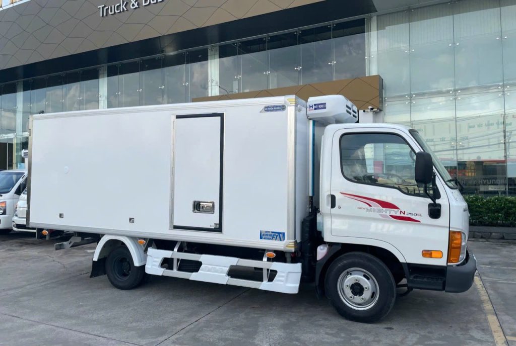 hyundan n250sl thùng đông lạnh