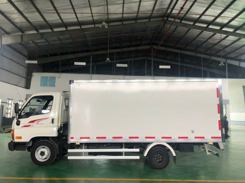 Hyundai N250sl Thùng Kín Composite