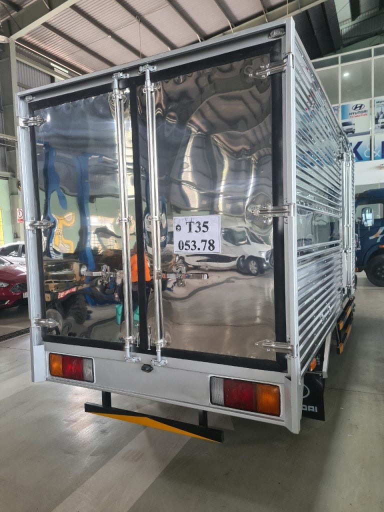 Hyundai N250 Thùng Kín