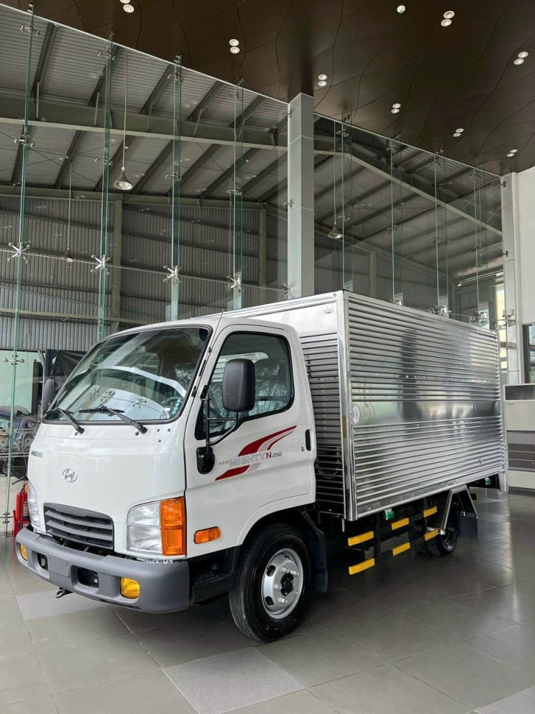 Hyundai N250 Thùng Kín