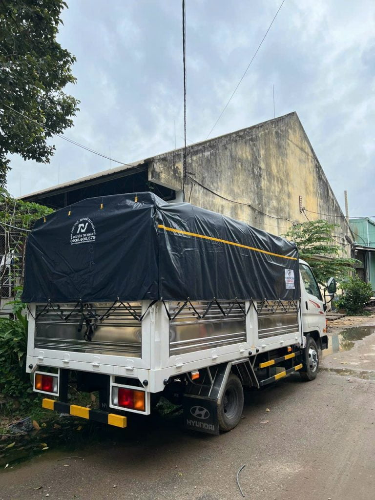 Hyundai N250 Thùng Mui Bạt