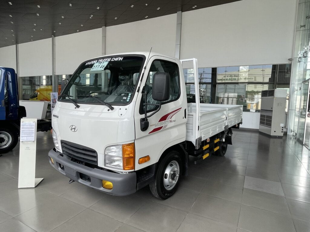 HYUNDAI N250 LỬNG