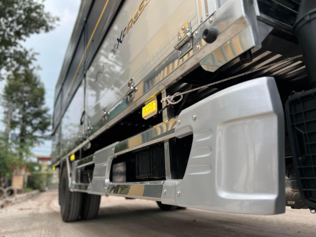 Hyundai EX8 Thùng Bạt