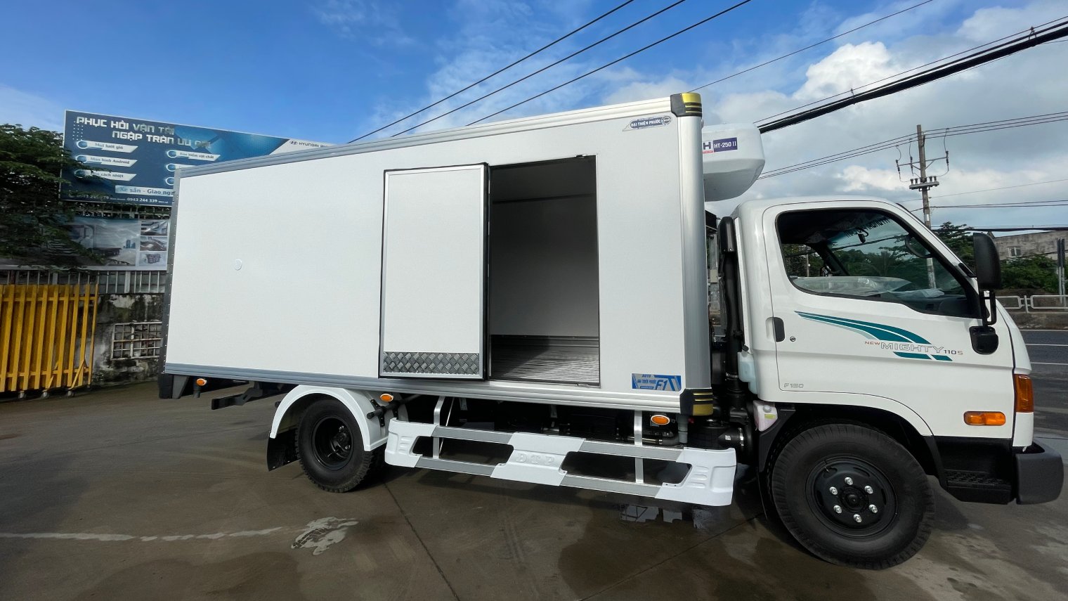 Hyundai 110SP Thùng Đông Lạnh