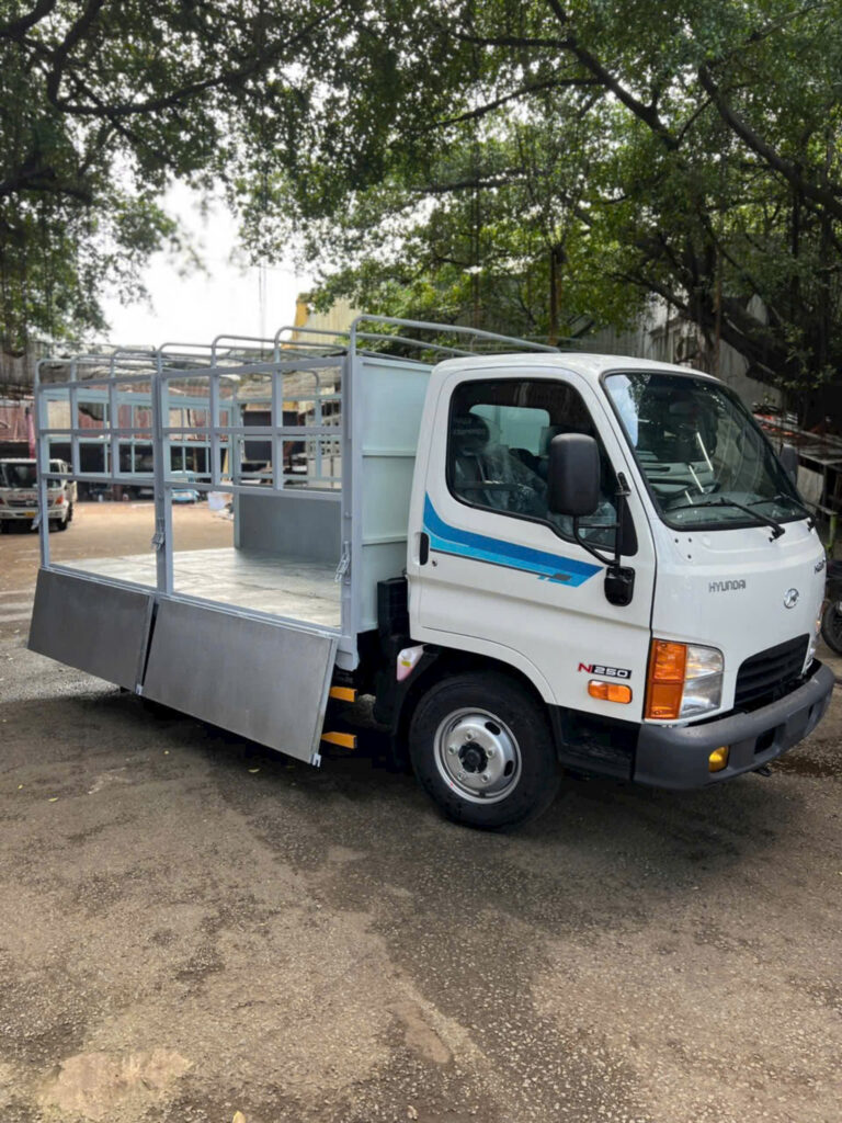 Hyundai n250 EURO5 Thùng Bạt
