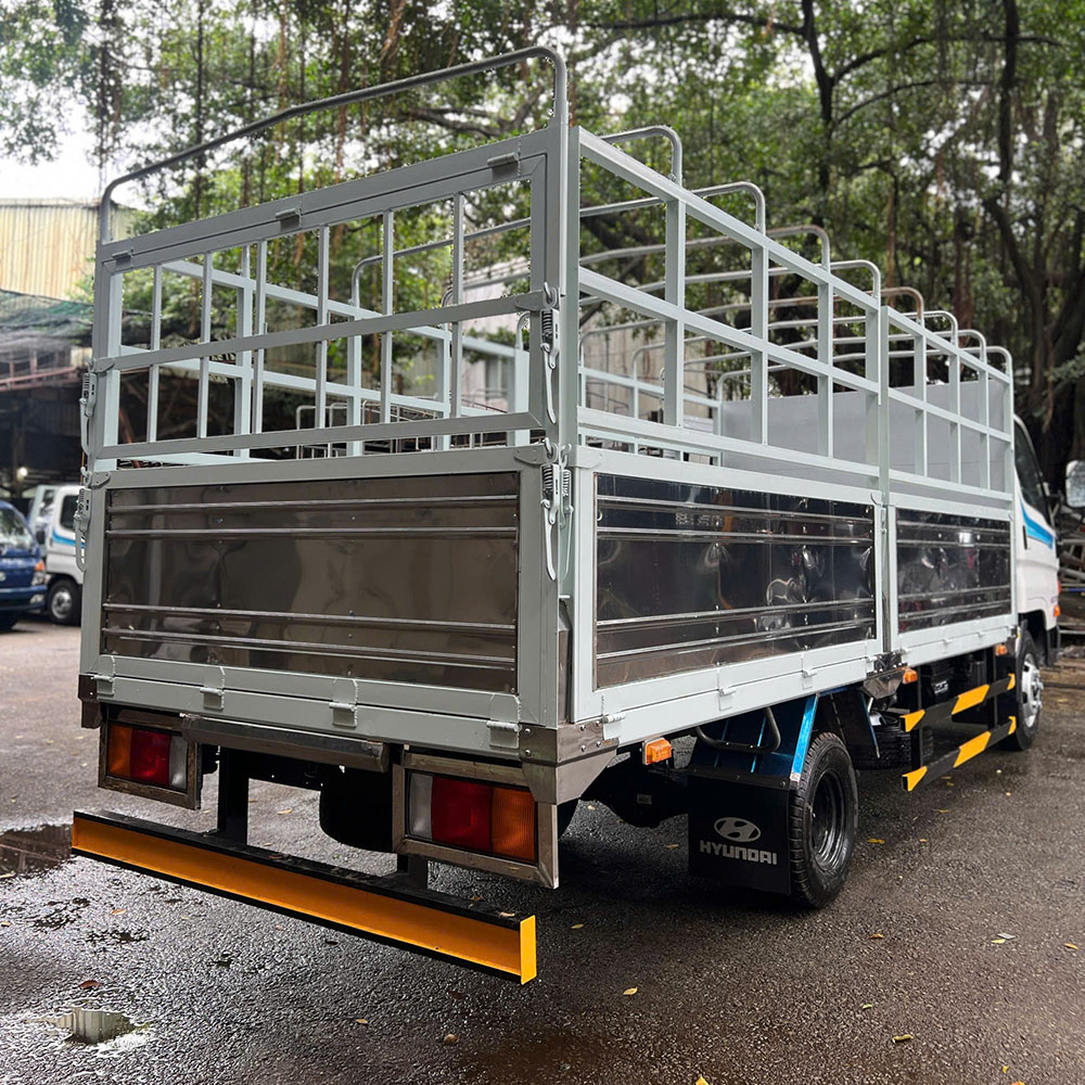 Hyundai N250SL Euro 5 Thùng Bạt
