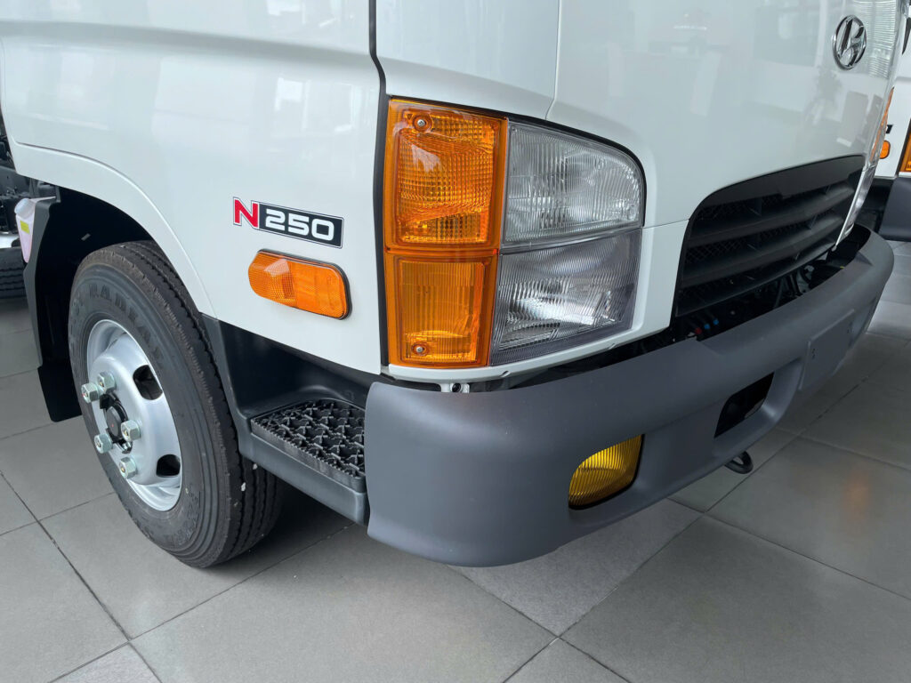 Ngoại Thất Hyundai N250 Euro 5 Series
