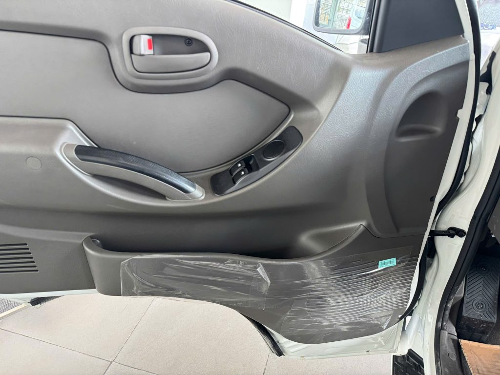 CỬA Hyundai H150 Euro 5