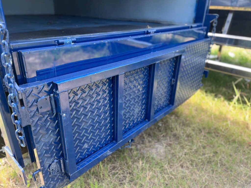 Hyundai H150 chở rác